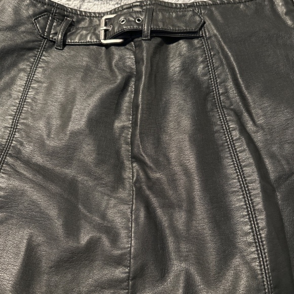 Black beautiful skirt by Free people - Picture 4 of 6